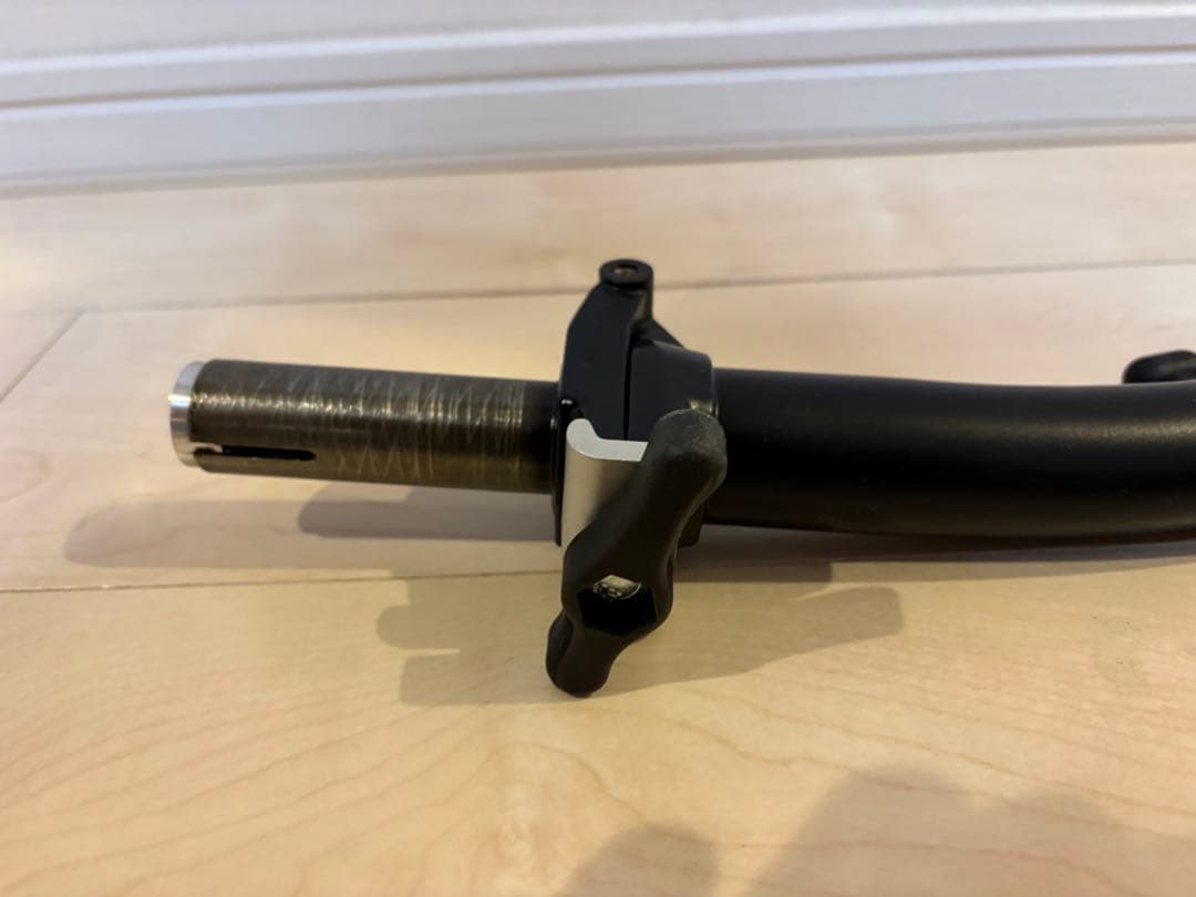 i*h様 【レア】純正品 Brompton Pハンドルステム