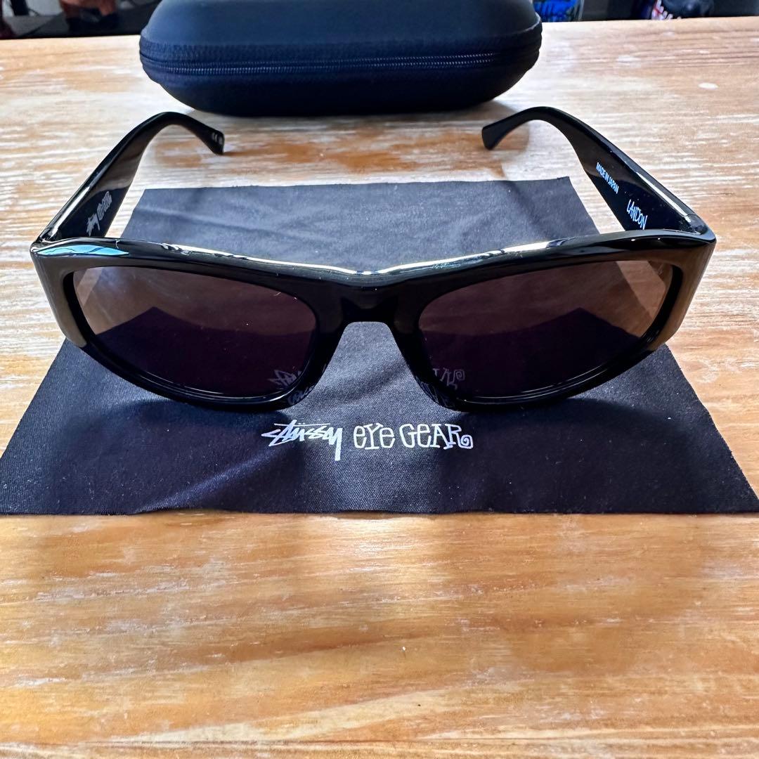 Stussy ブラック　サングラス