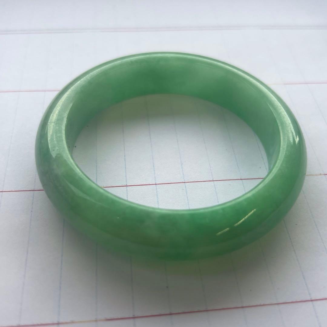 翡翠バングル　緑色　鑑定書