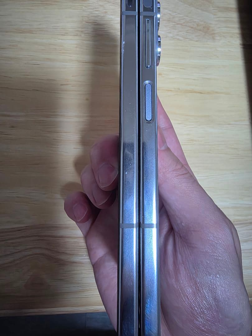 Galaxy z fold5 au simフリー