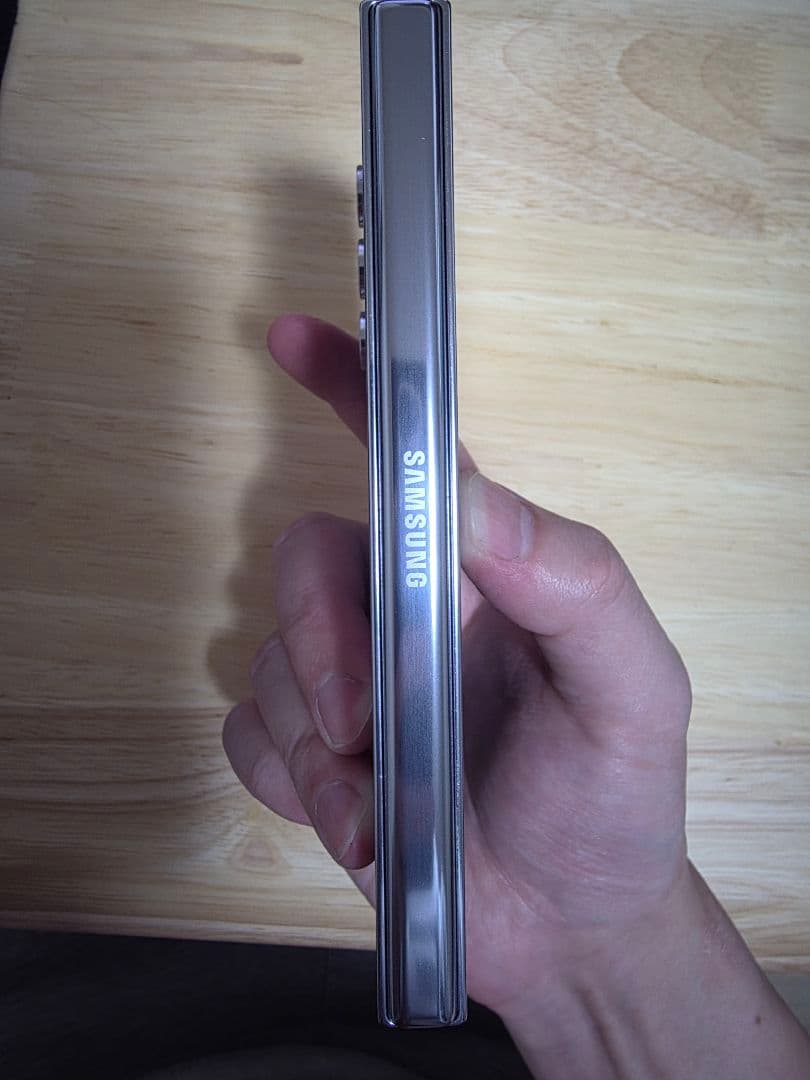 Galaxy z fold5 au simフリー