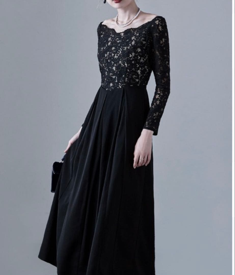 etoll. バレエネックスカラップレースパーティードレス