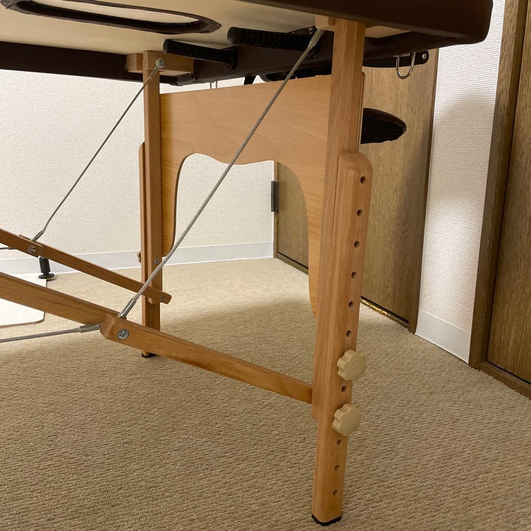 【幅70センチ】折りたたみ式　マッサージベッド　施術台　エステ　マッサージ