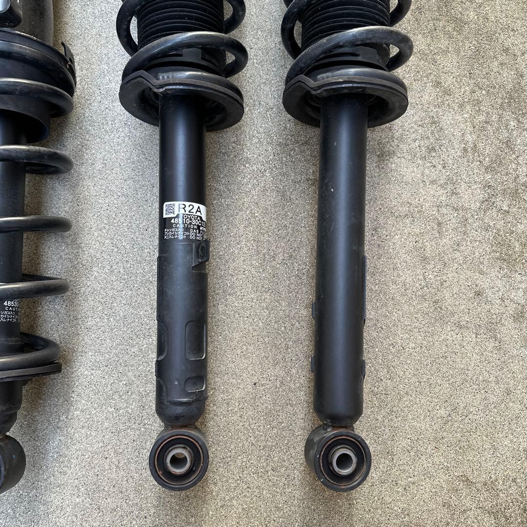 トヨタ CROWN AWS210 純正ショック クラウンアスリート ハイブリッド