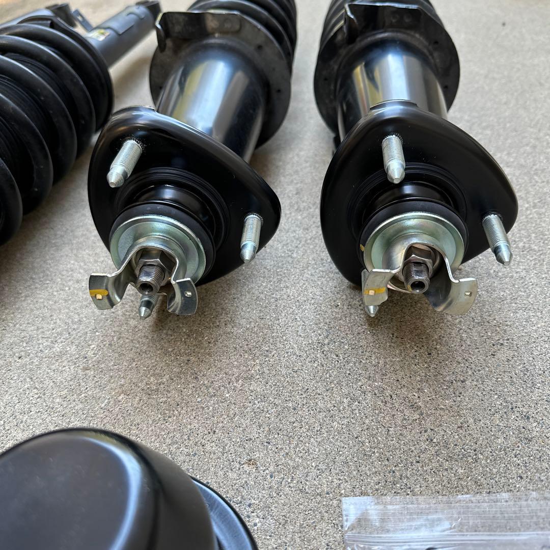 トヨタ CROWN AWS210 純正ショック クラウンアスリート ハイブリッド