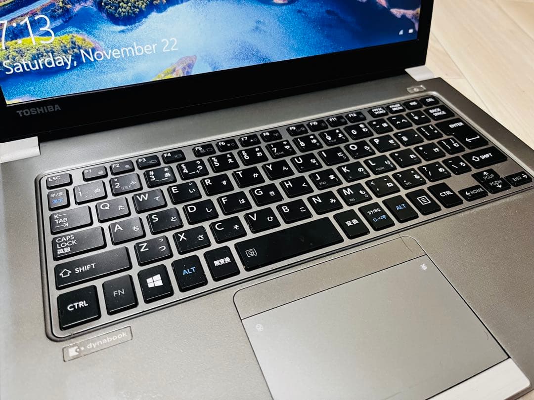 Windowsノート本体 TOSHIBA Dynabook R63/B i7-6500U