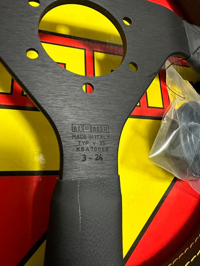 正規輸入品 MOMO ヴェローチェレーシング350mm新品未使用