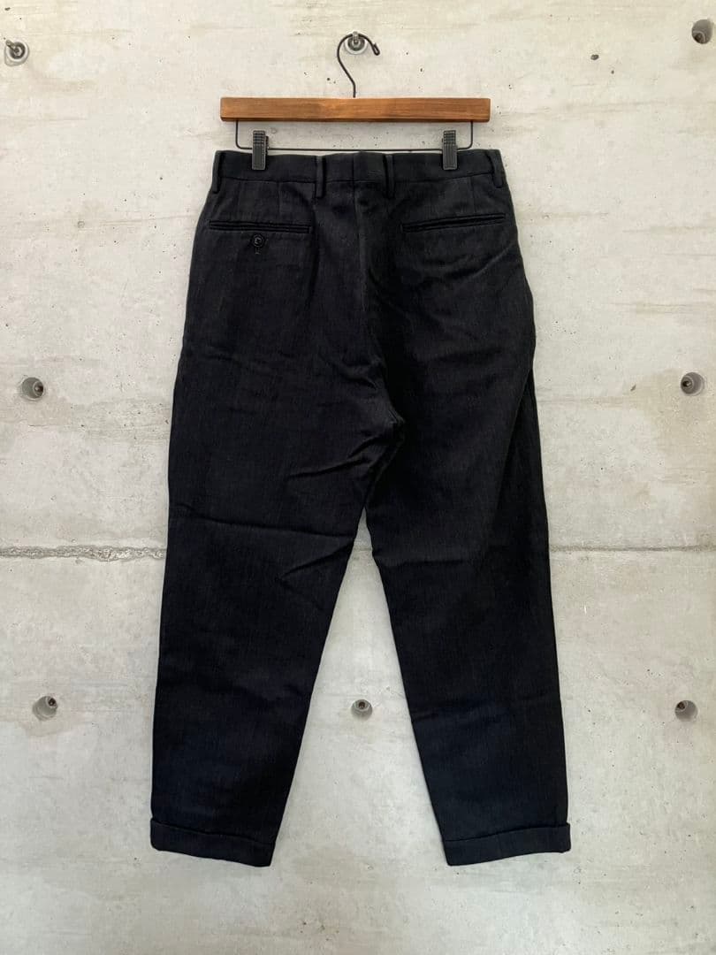 comoli ウールナイロン 2タックパンツ