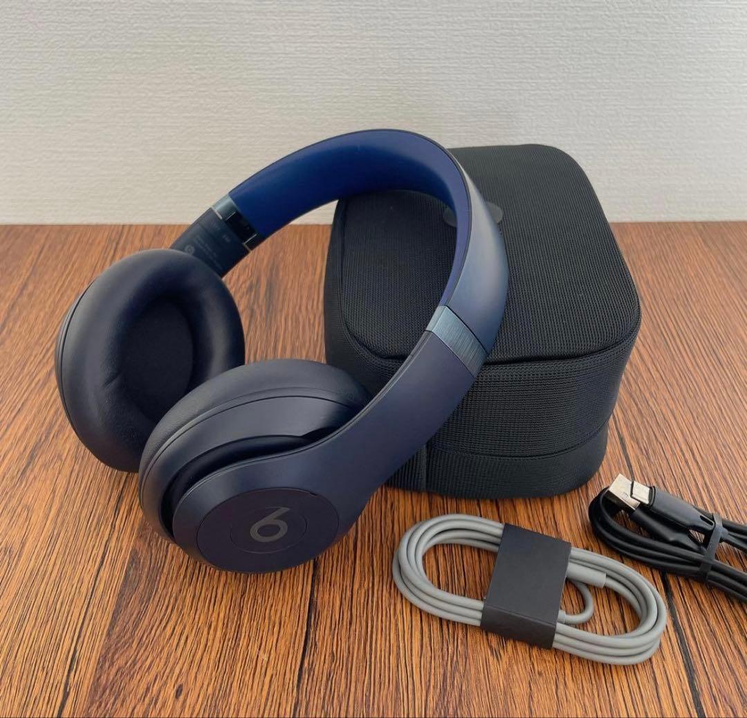 Beats Studio Pro ワイヤレスヘッドフォン　ネイビー