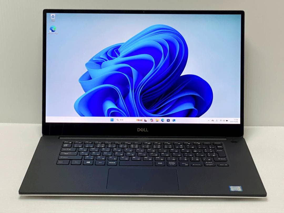 Core i7 DELL XPS 15 7590 32GB 4Kタッチパネル