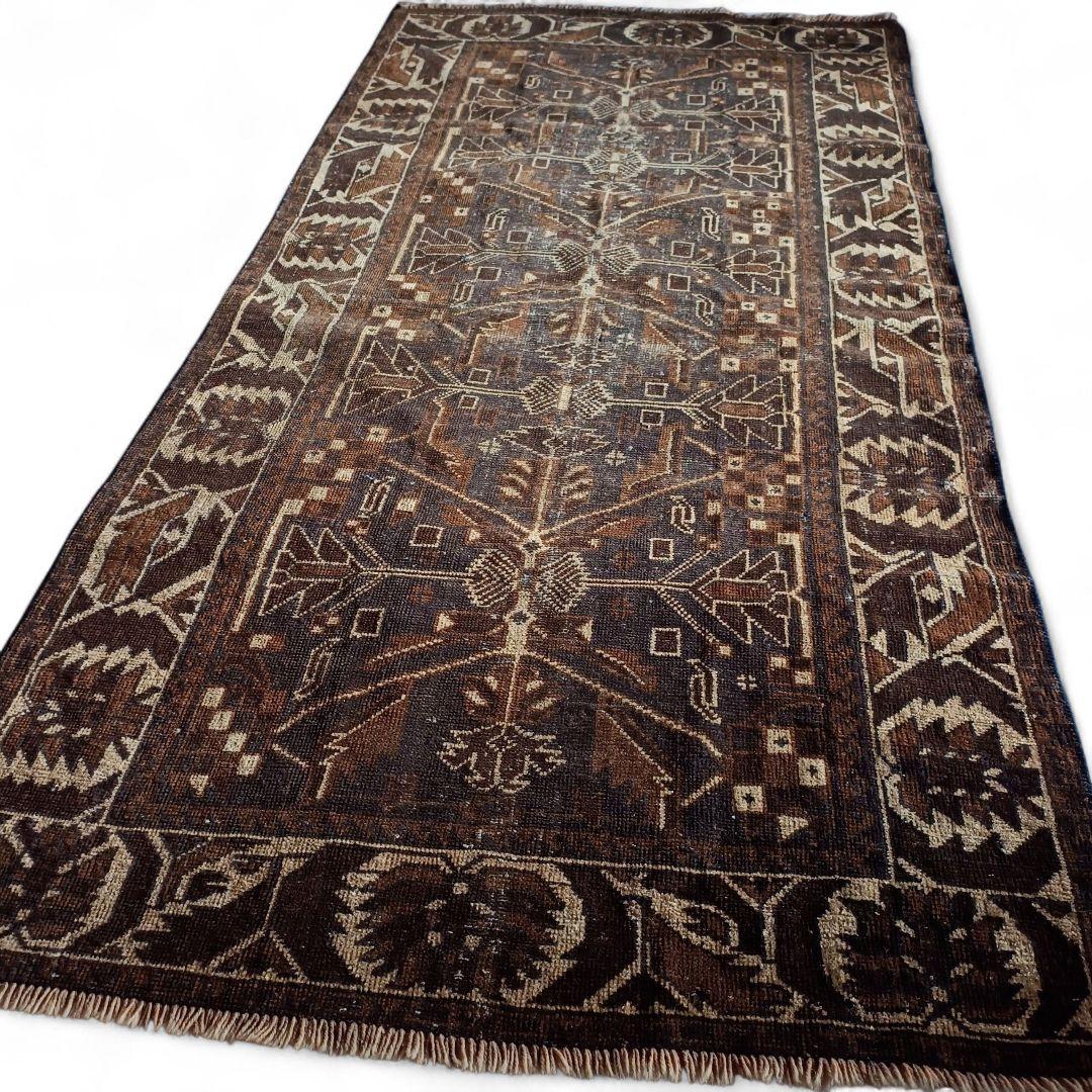 【ヴィンテージ】 経年変化の美しい バルーチ ラグ 絨毯 カーペット トライバル