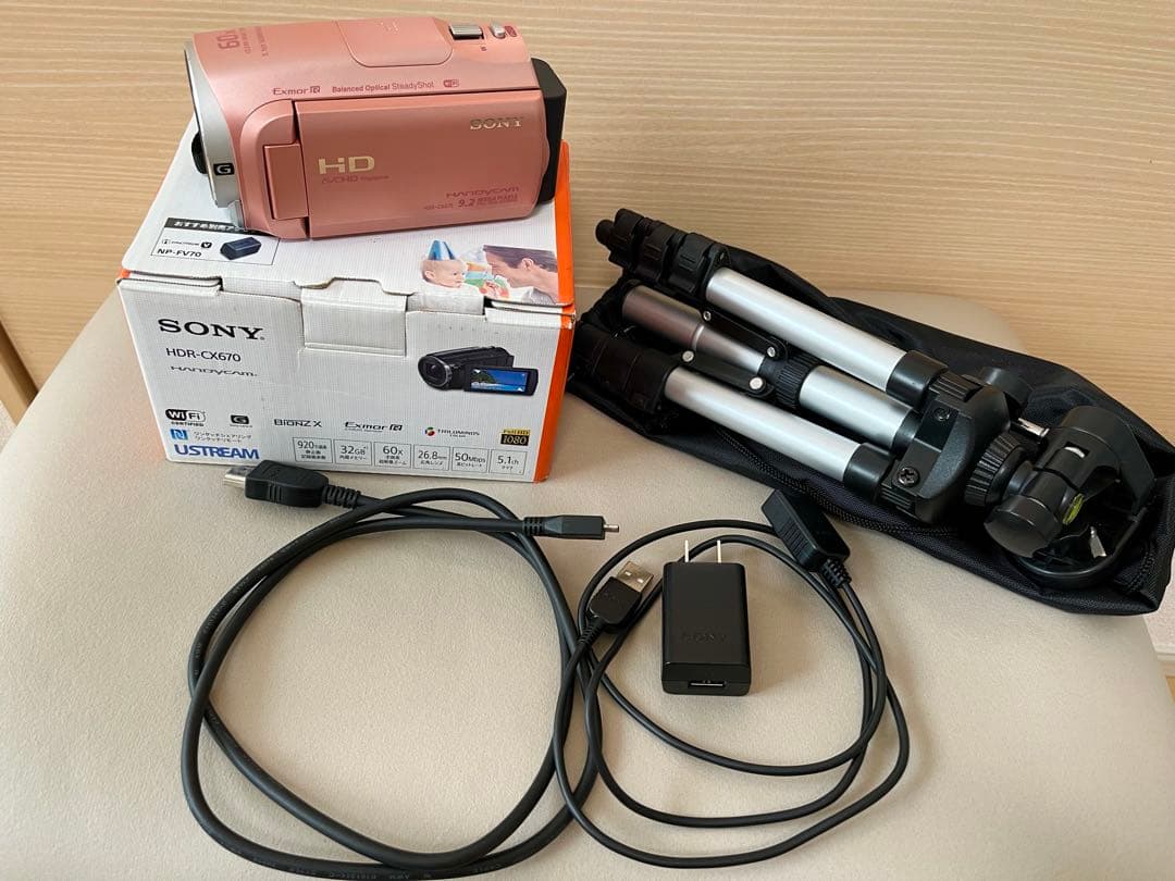 SONY HDR-CX670 ビデオカメラ 本体 ピンク 三脚付き