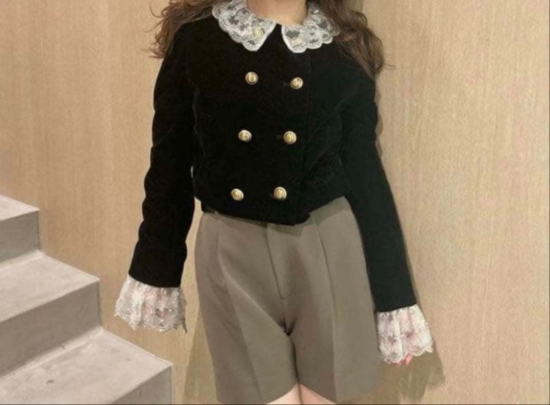 スカラップビジューアタッチドジャケット