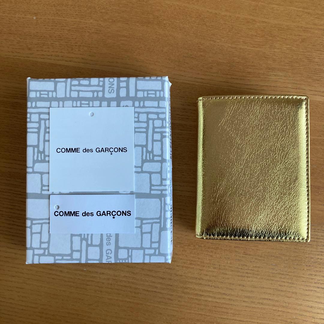【新品未使用・タグ箱つき】コムデギャルソン　カードケース　名刺入れ
