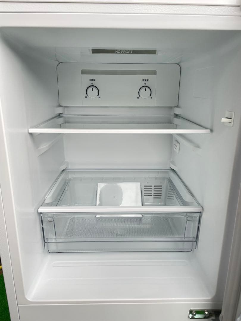 580極美品✨ ハイアール 148L おしゃれホワイト 2ドア冷蔵庫 右開き