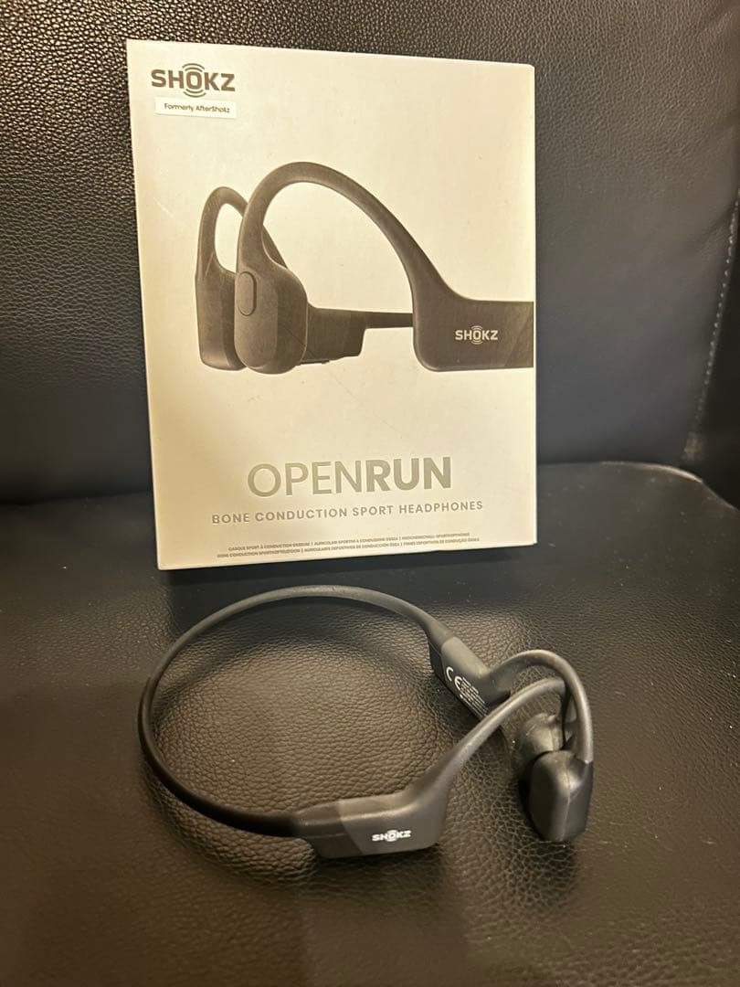 SHOKZ OPENRUN 骨伝導スポーツヘッドフォンショックス　骨伝導イヤホン