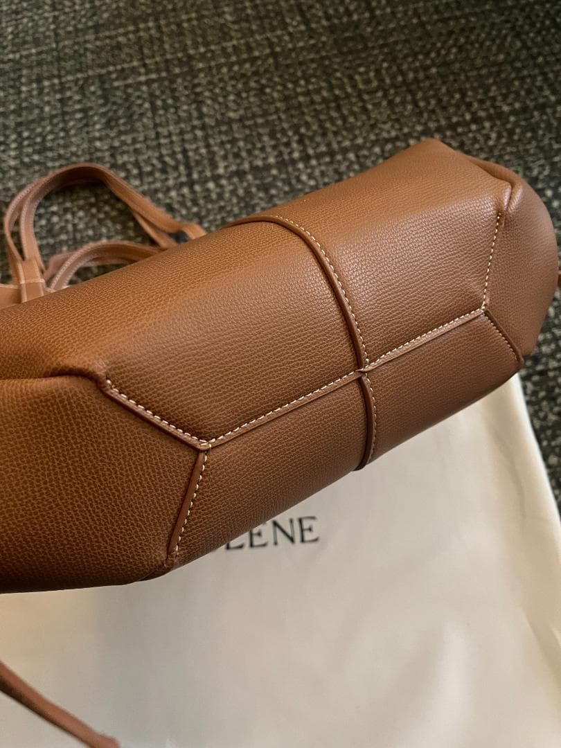 ブラウン トートバッグ