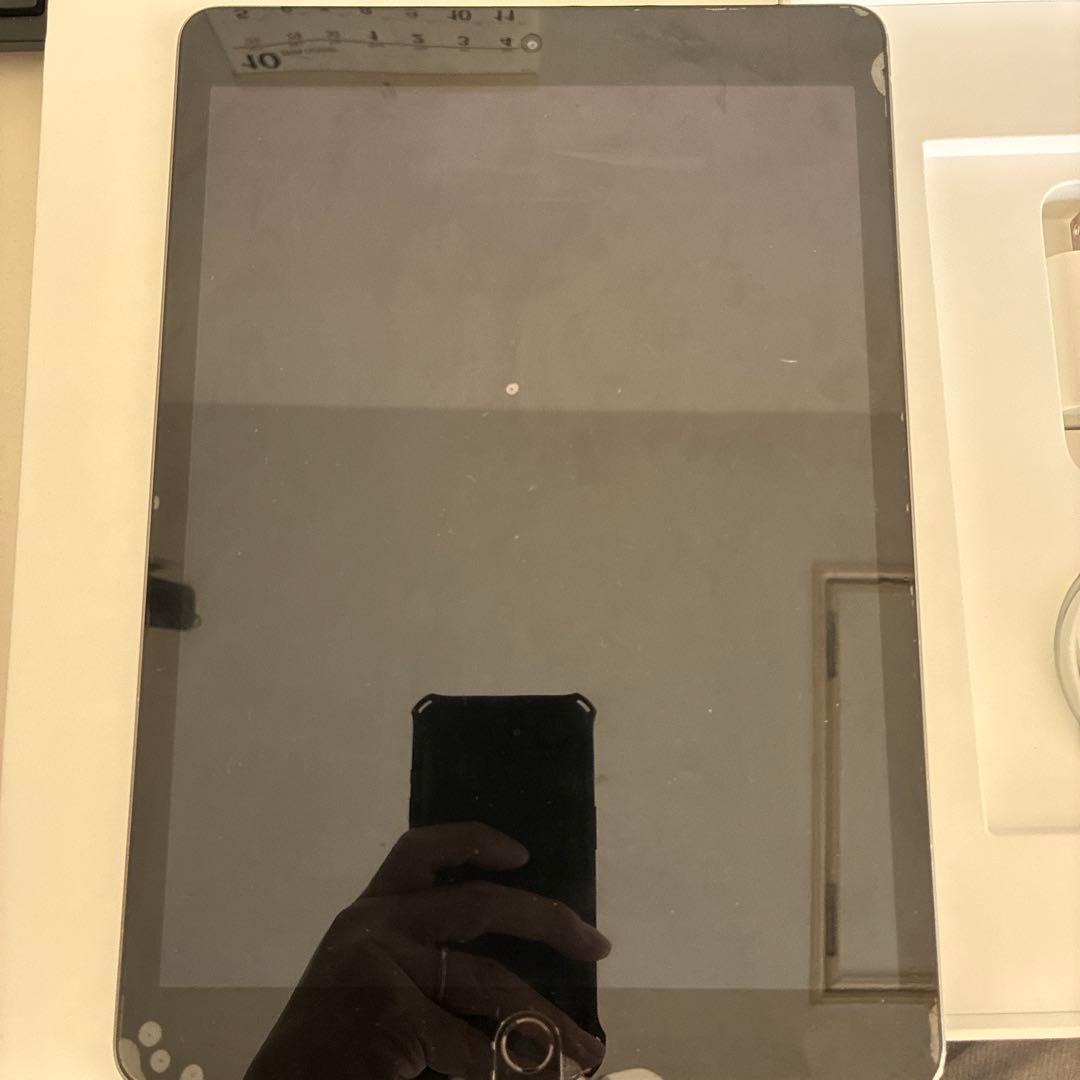 iPad第8世代　32Gセルラーモデル