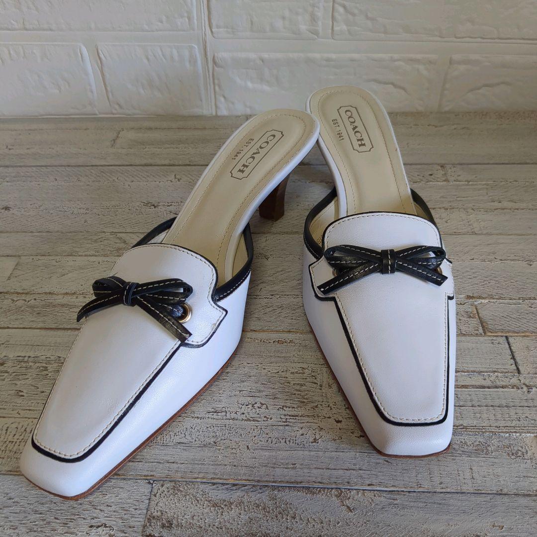 【未使用級】COACH コーチ リボン付き ミュール ホワイト 8B 25cm