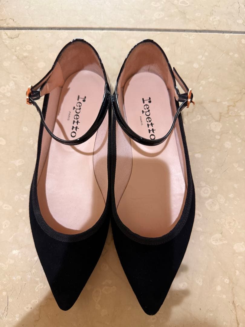 超美品✨️ repettoポインテッドトゥ フラットシューズ バレエシューズ38