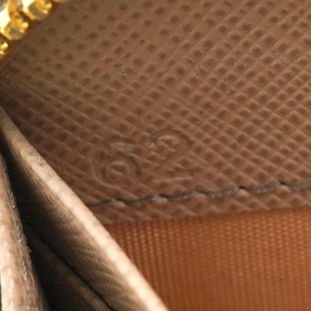 ✨専用✨　PRADA 長財布　サフィアーノレザー　三角プレート