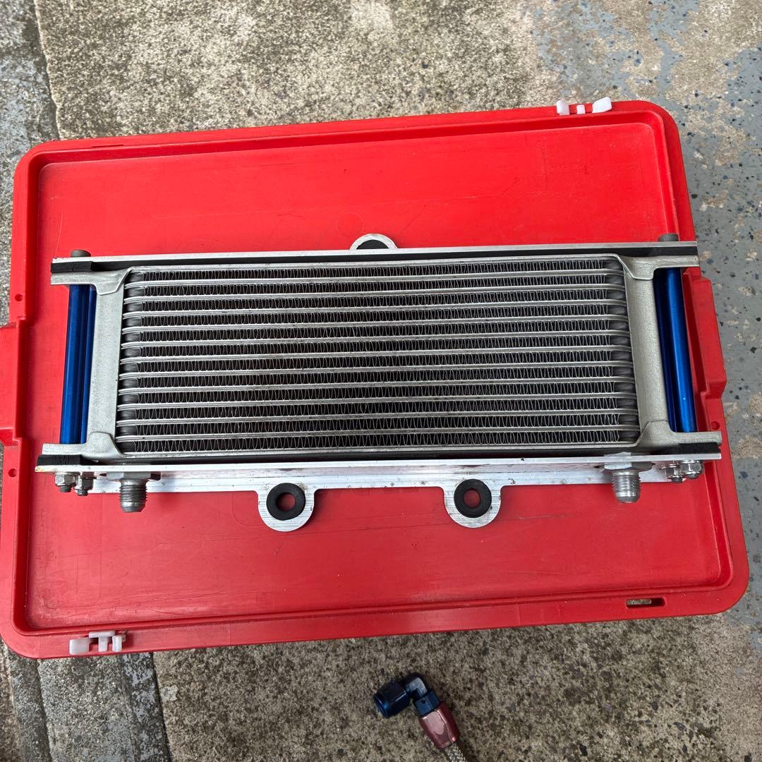 車種不明　オイルクーラー　13段 アクティブ？