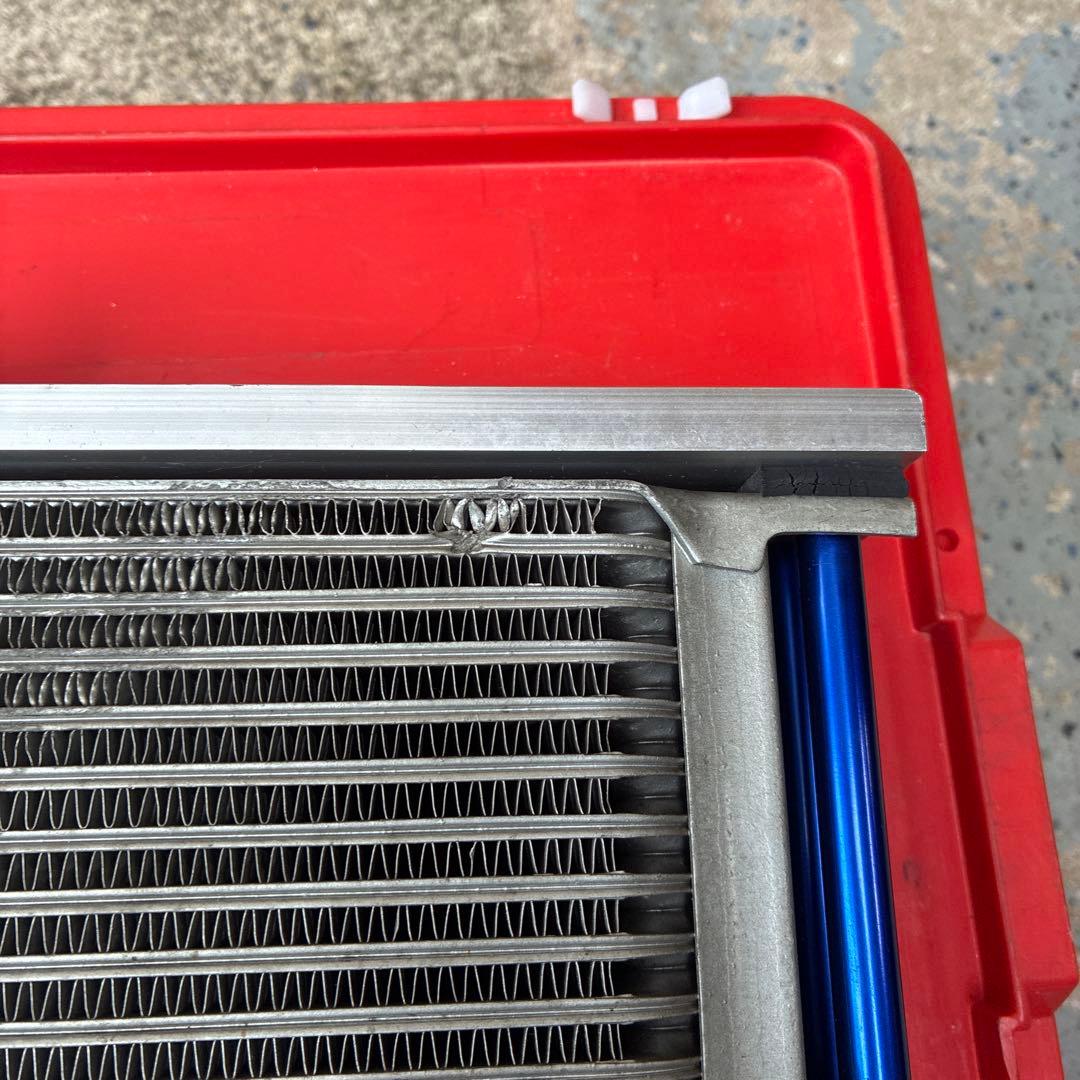 車種不明　オイルクーラー　13段 アクティブ？