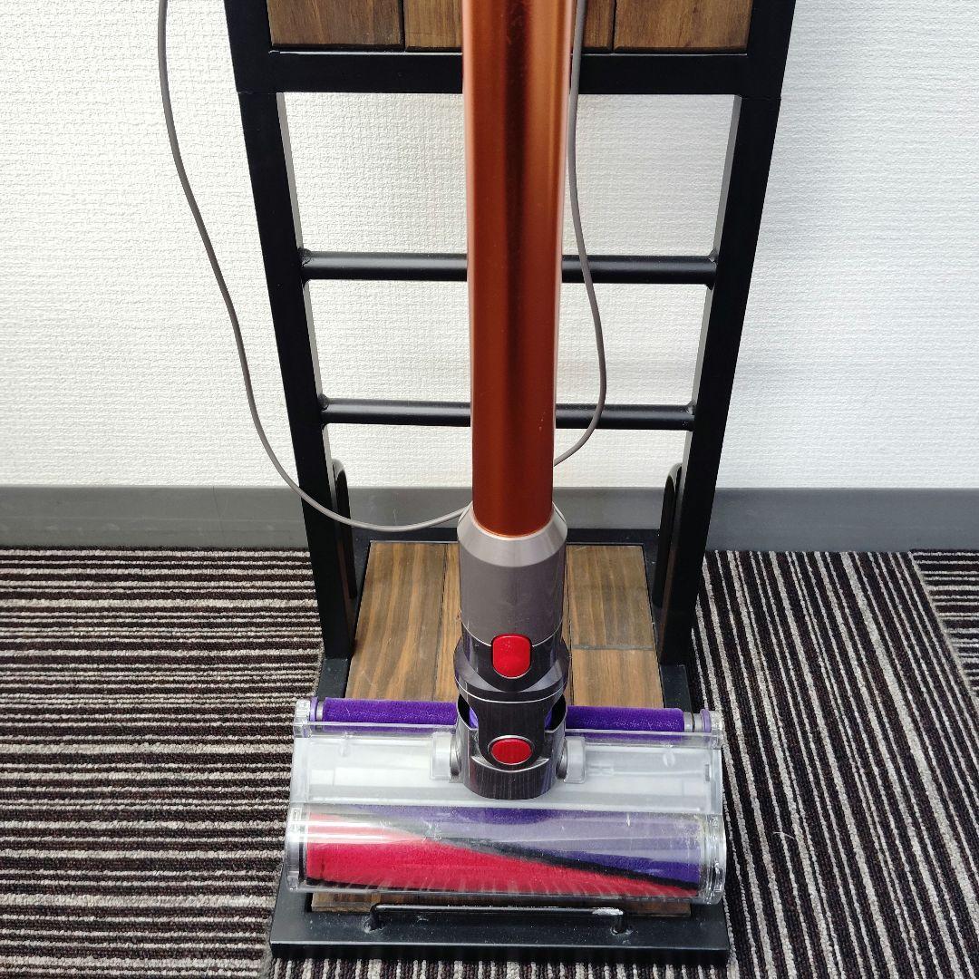 【T】早い者勝ち✨Dyson cyclone V10 fluffy　スタンド付