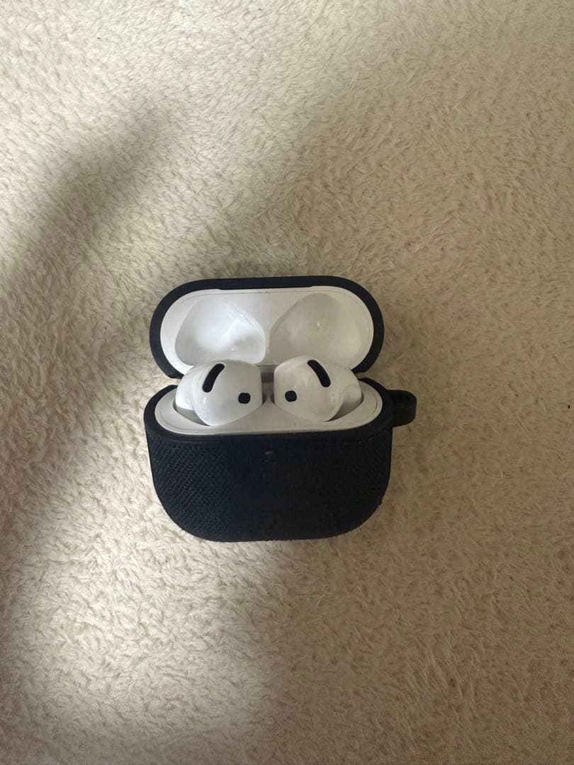 ゆ*ん様 AirPods 4 ノイズキャンセリング搭載