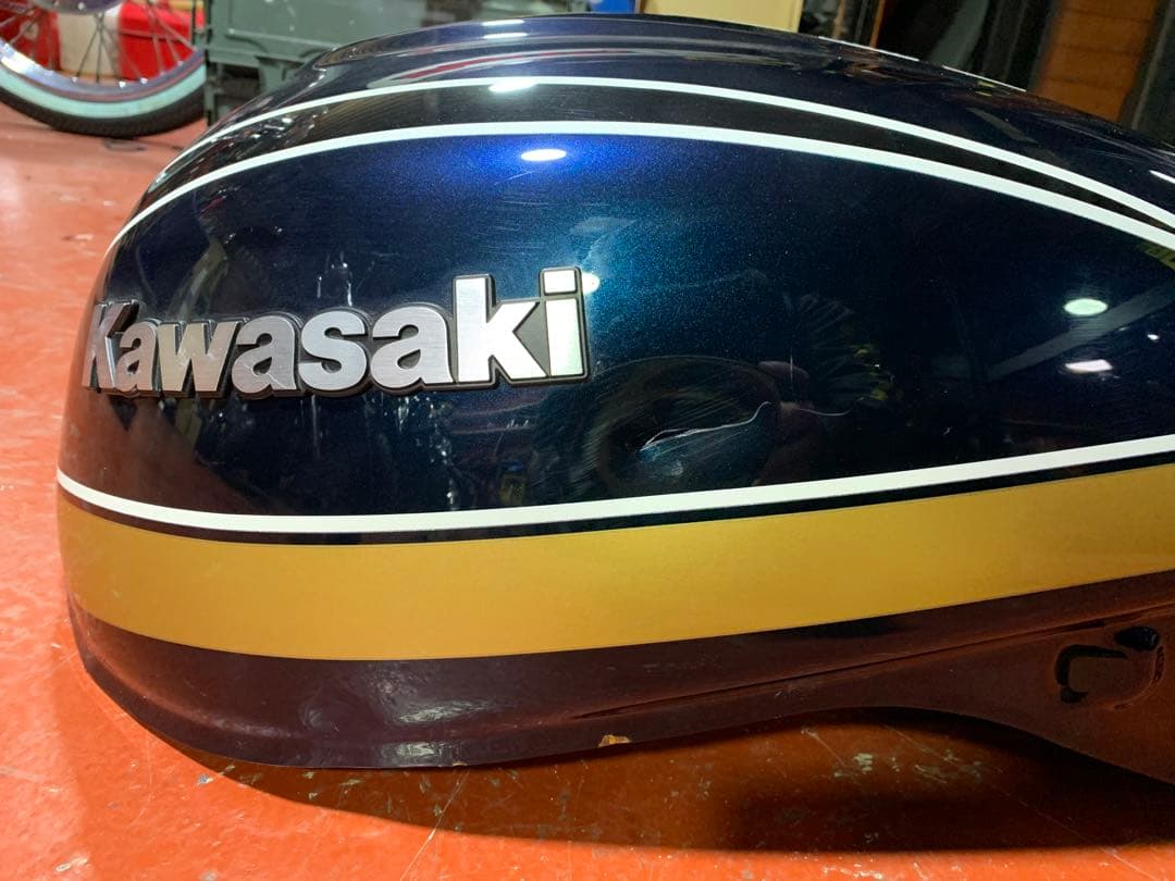 Kawasaki Z900RS 純正タンク