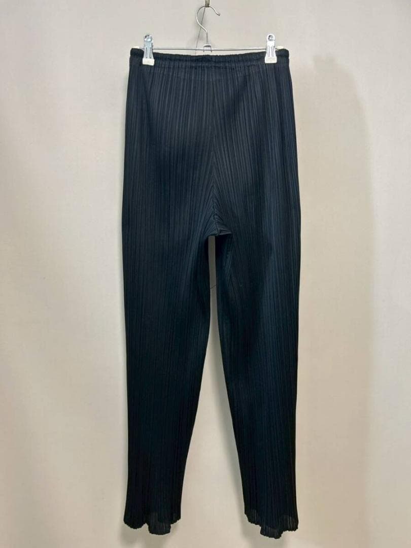 ISSEY MIYAKE PLEATS PLEASE ブラックパンツ