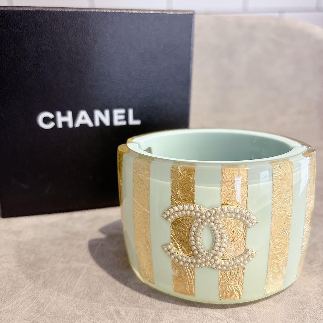 【新品未使用】CHANEL ストライプ柄 ココマーク バングル ゴールド×水色