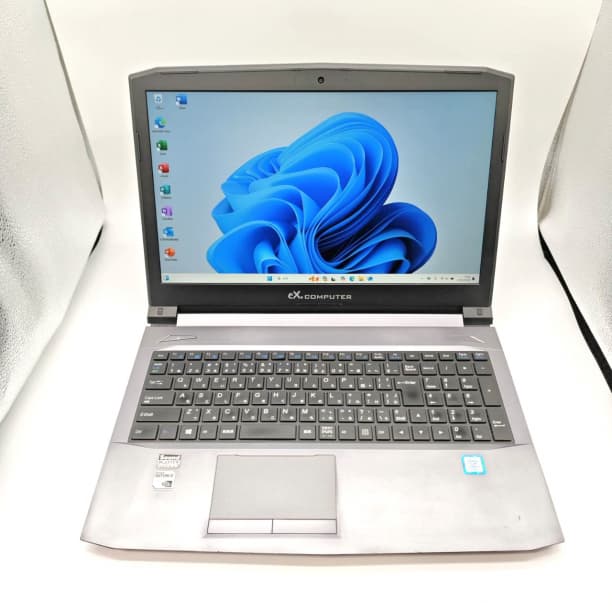 グラボ搭載★ バッテリ◎ フルHD 15 i7-7 SSD256GB オフィス