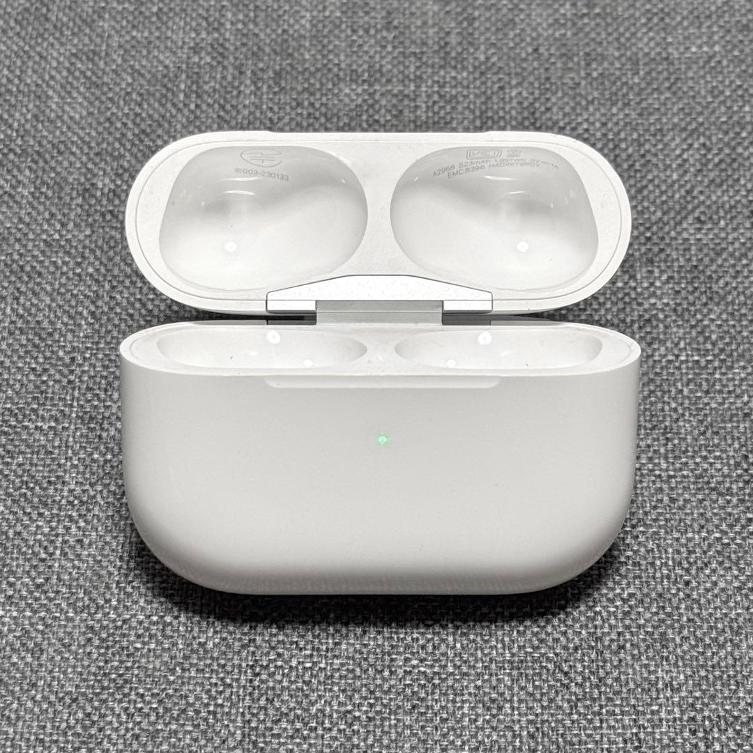 【綺麗】Apple AirPods Pro 第2世代 USB-C 充電ケース