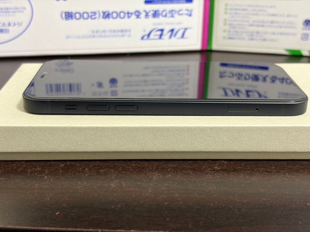 【美品】Apple iPhone 12 ブラック128GB 81% SIMフリー