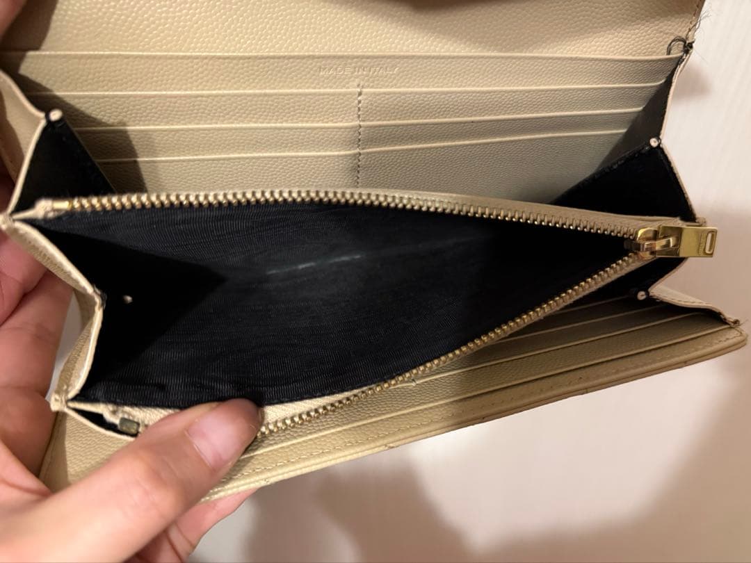 YSL ベージュ レザー 長財布