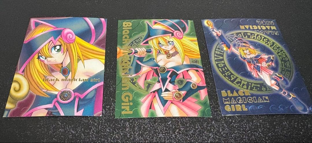 ブラック・マジシャン・ガール トレーディングカード 3枚セット