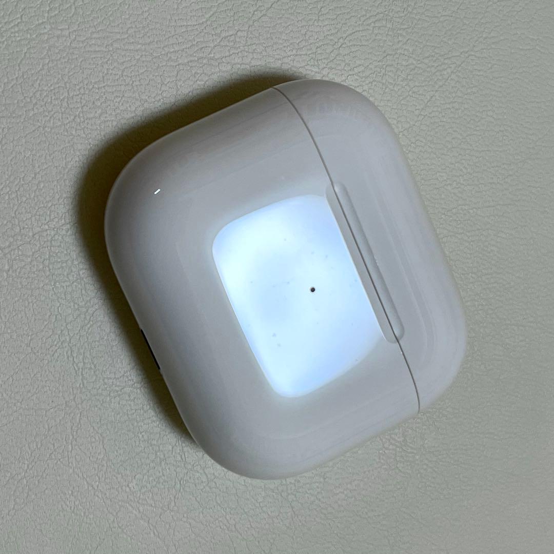 【美品】AirPods 第3世代 MPNY3J/A Lightning充電ケース