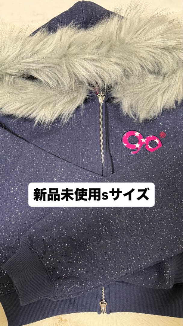 9090ガールパーカー