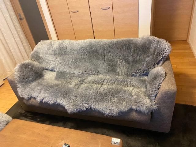 ムートン　3人掛けソファー用　一人掛け用付　ラグにも　お得な三枚セット