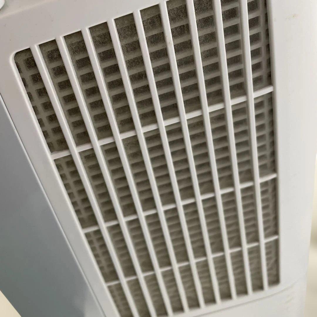 SHARP 除湿機　CM-N100-W 2021年製