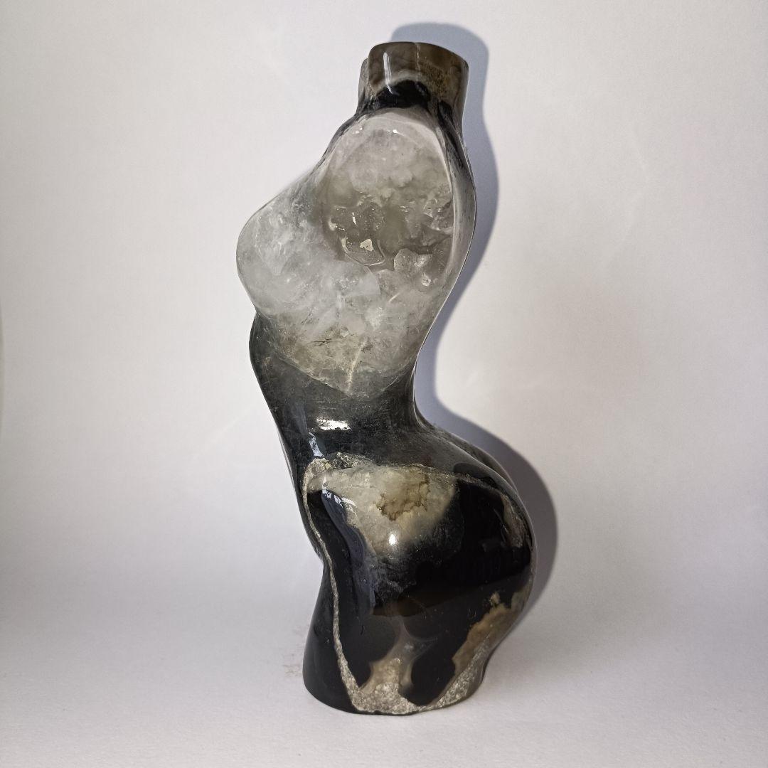 BIG　ボルケーノアゲート　火山瑪瑙　女体　モデル　裸婦像　天然石　置物