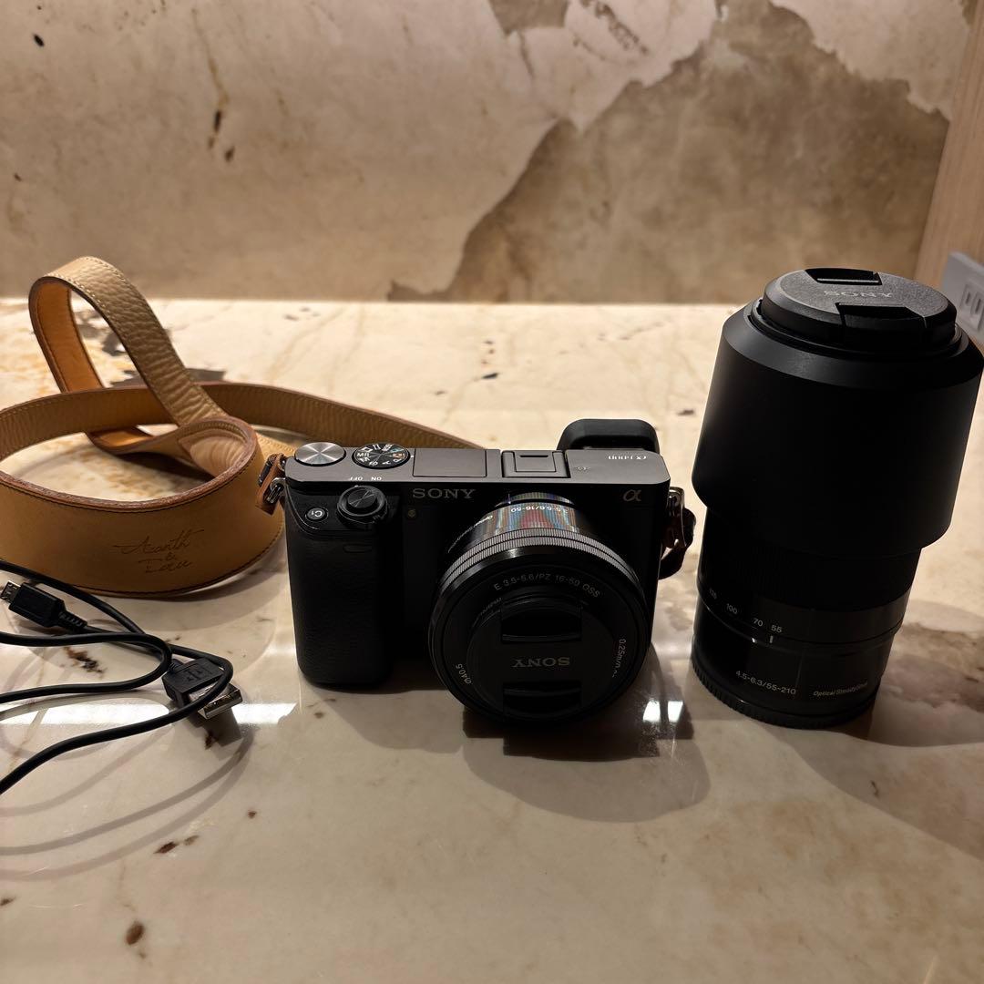 一眼レフカメラ　SONY α6000