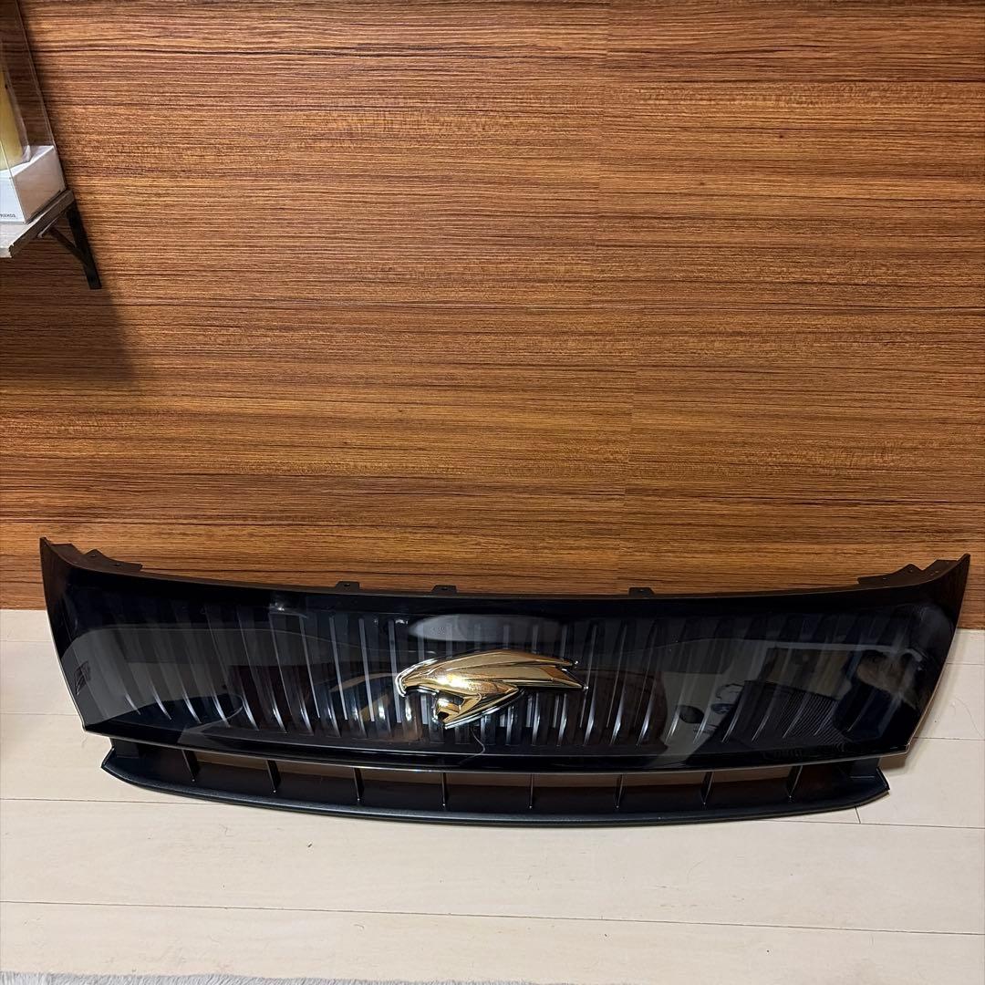 60ハリアー純正フロントグリル