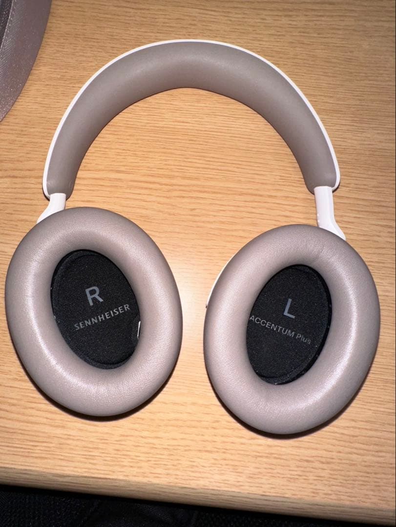 Sennheiser Accentum Plus ワイヤレスヘッドホン