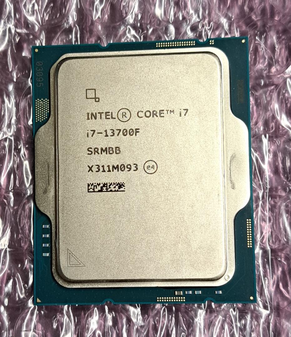 CPU Intel Core i7-13700F CPU