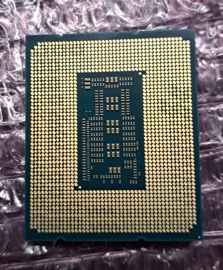 CPU Intel Core i7-13700F CPU