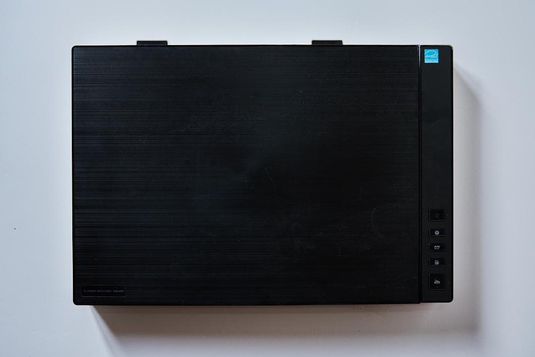 サンワサプライ　フラットベッドスキャナー A4対応 薄型