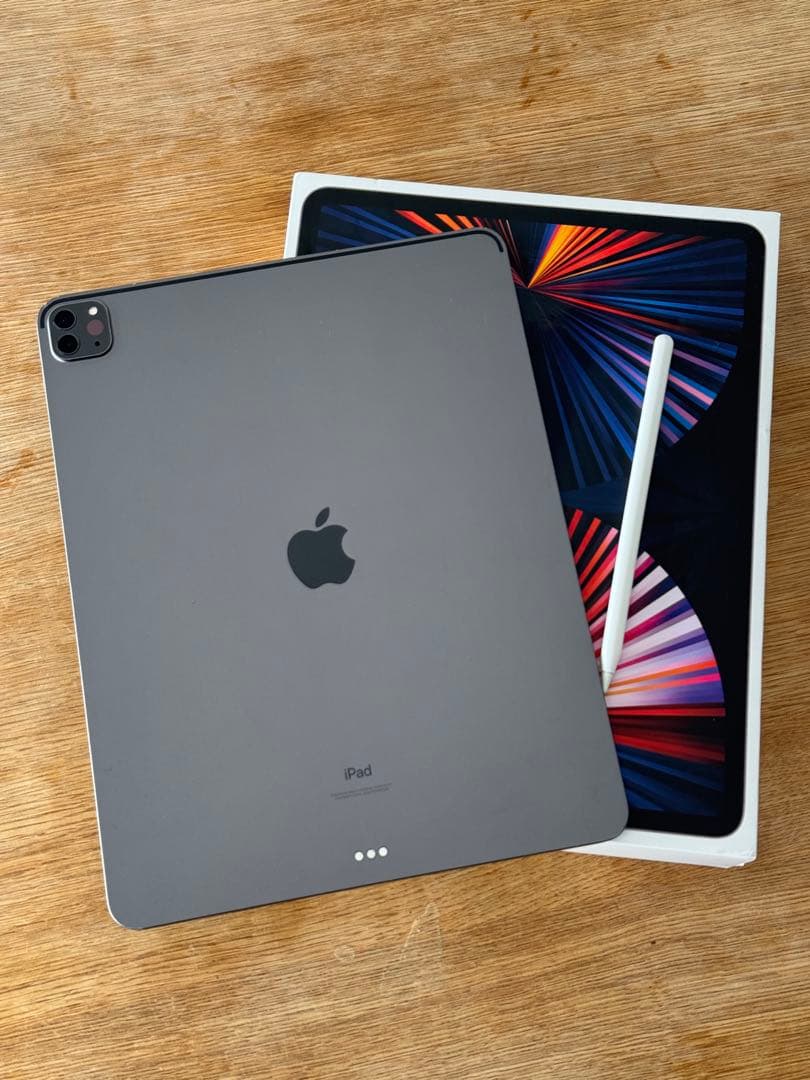 iPad Pro12.9インチ第5世代256GBとApple Pencil