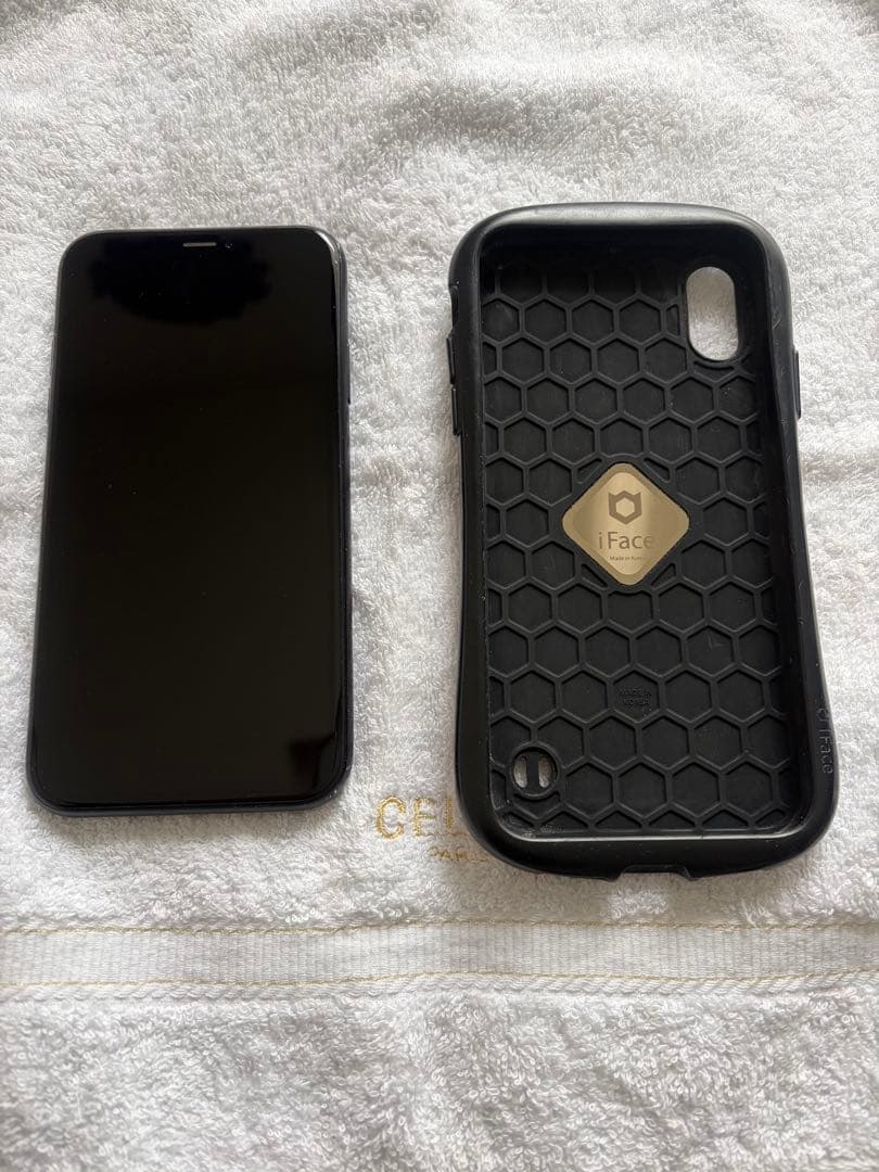 iPhone XR 10 本体　128GB バッテリー87% SIMフリー